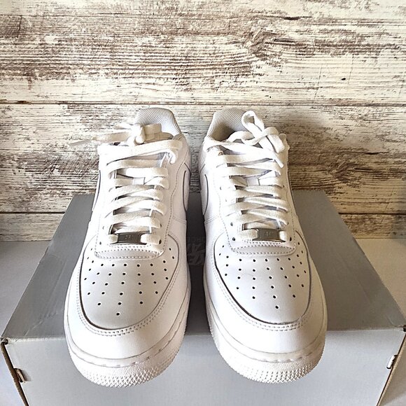 ⚪ Nike Air Force 1 ’07 Low Triple White | Clean Classic Sneakers - Picture 4 of 10